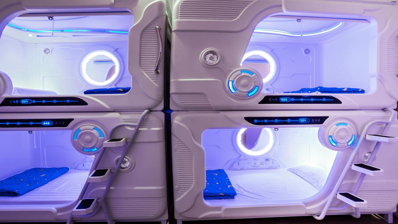 Spacepod@Com Singapura Luaran gambar