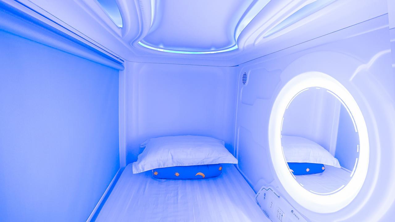 Spacepod@Com Singapura Luaran gambar