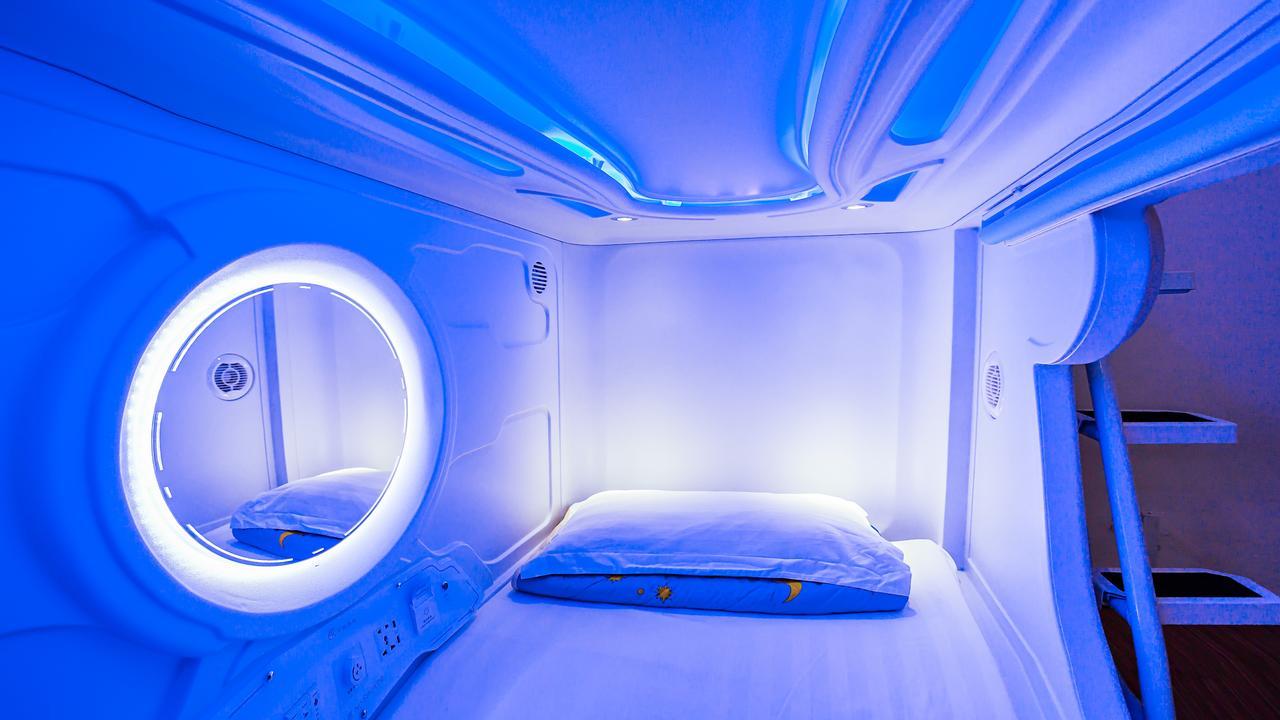 Spacepod@Com Singapura Luaran gambar